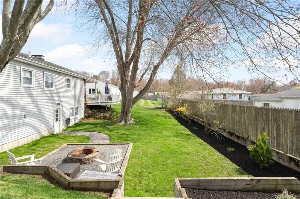 15 Green Street Cumberland RI 02864