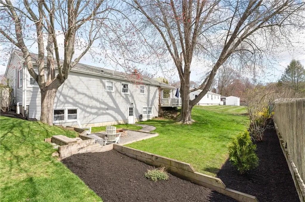 15 Green Street Cumberland RI 02864