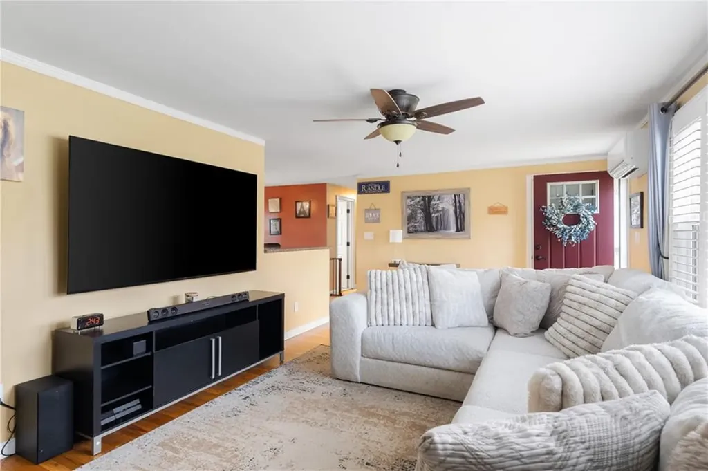 15 Green Street Cumberland RI 02864