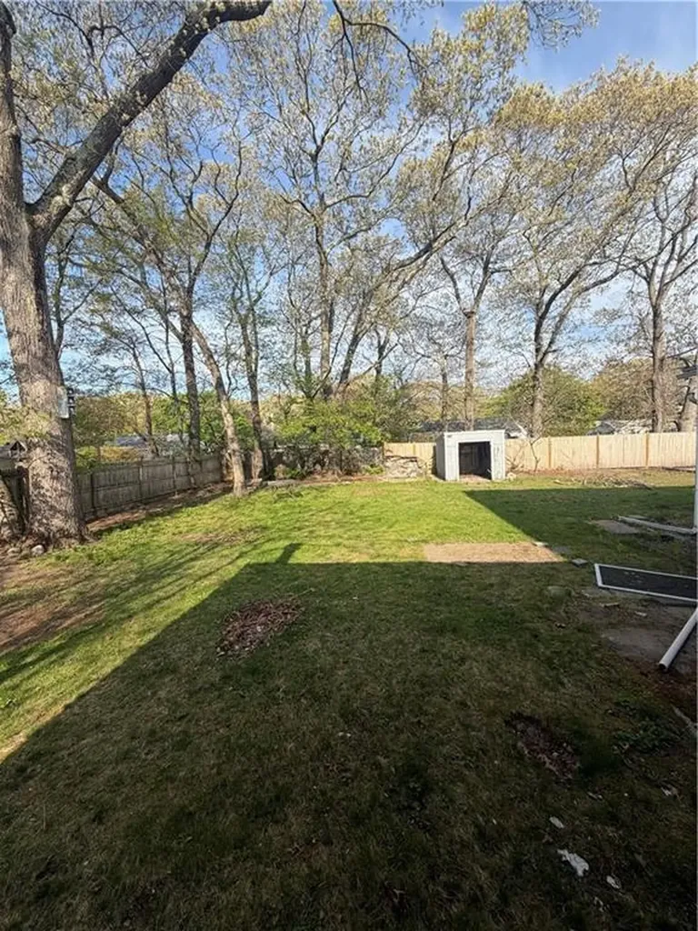131 Canfield Avenue Warwick RI 02889