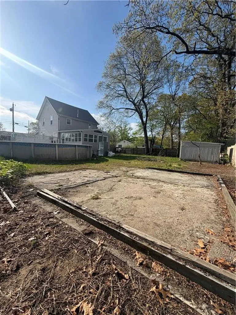 131 Canfield Avenue Warwick RI 02889