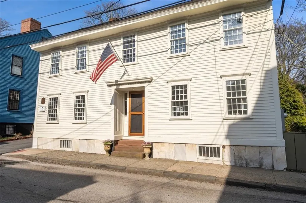 30 Thames Street Newport RI 02840