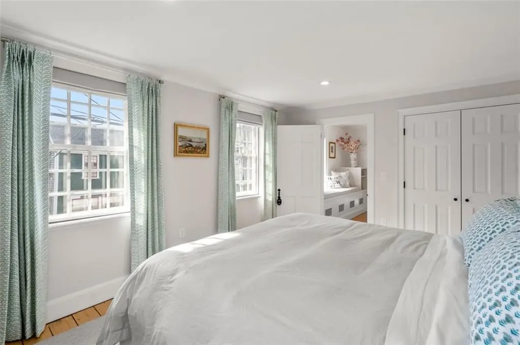 30 Thames Street Newport RI 02840