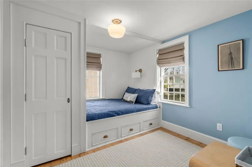 30 Thames Street Newport RI 02840
