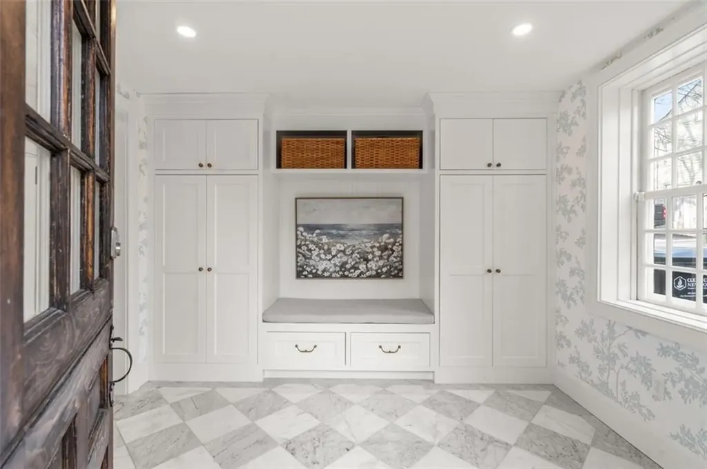 30 Thames Street Newport RI 02840