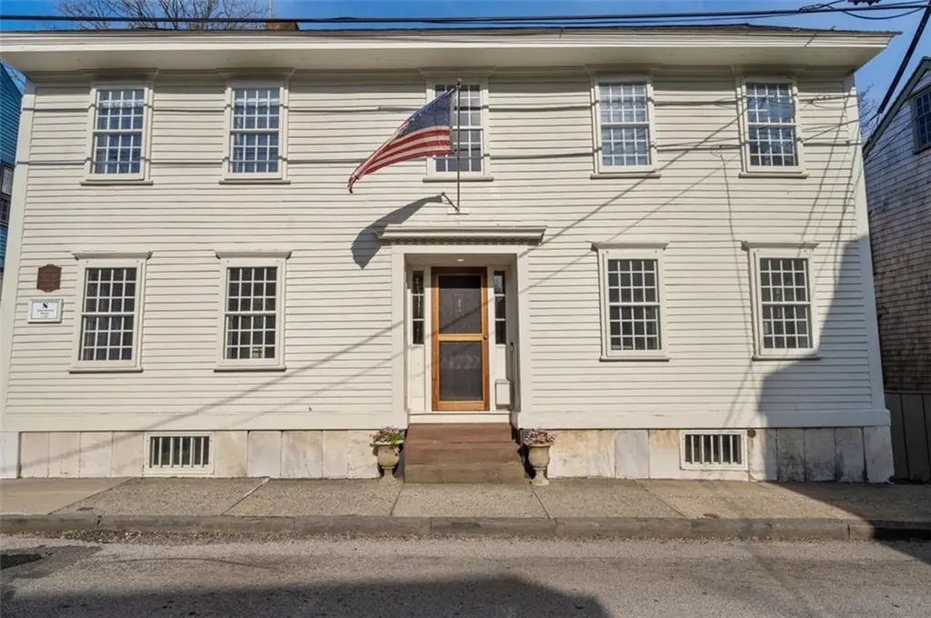 30 Thames Street Newport RI 02840