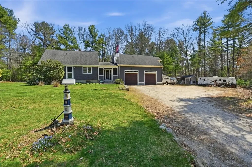 6 Highland Trail Richmond RI 02832