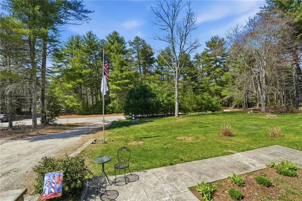 6 Highland Trail Richmond RI 02832