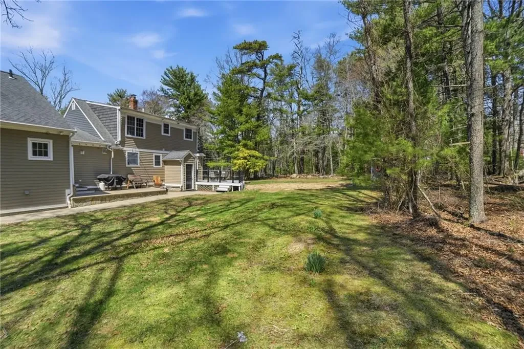 6 Highland Trail Richmond RI 02832