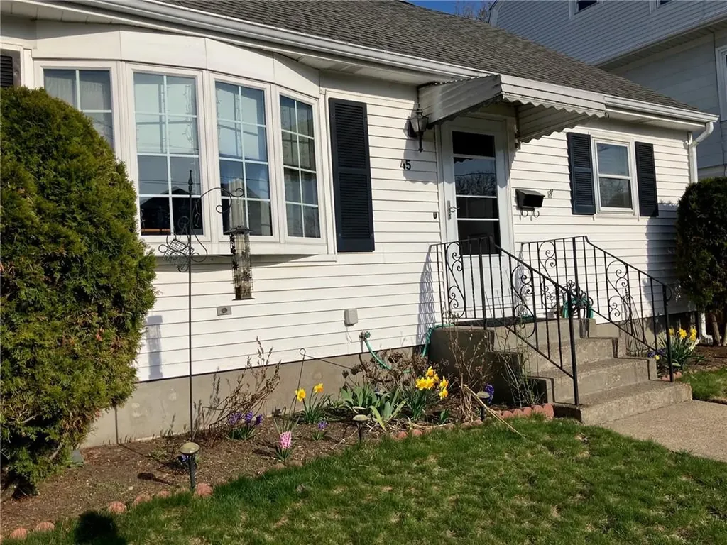 45 Perrin Avenue Pawtucket RI 02861