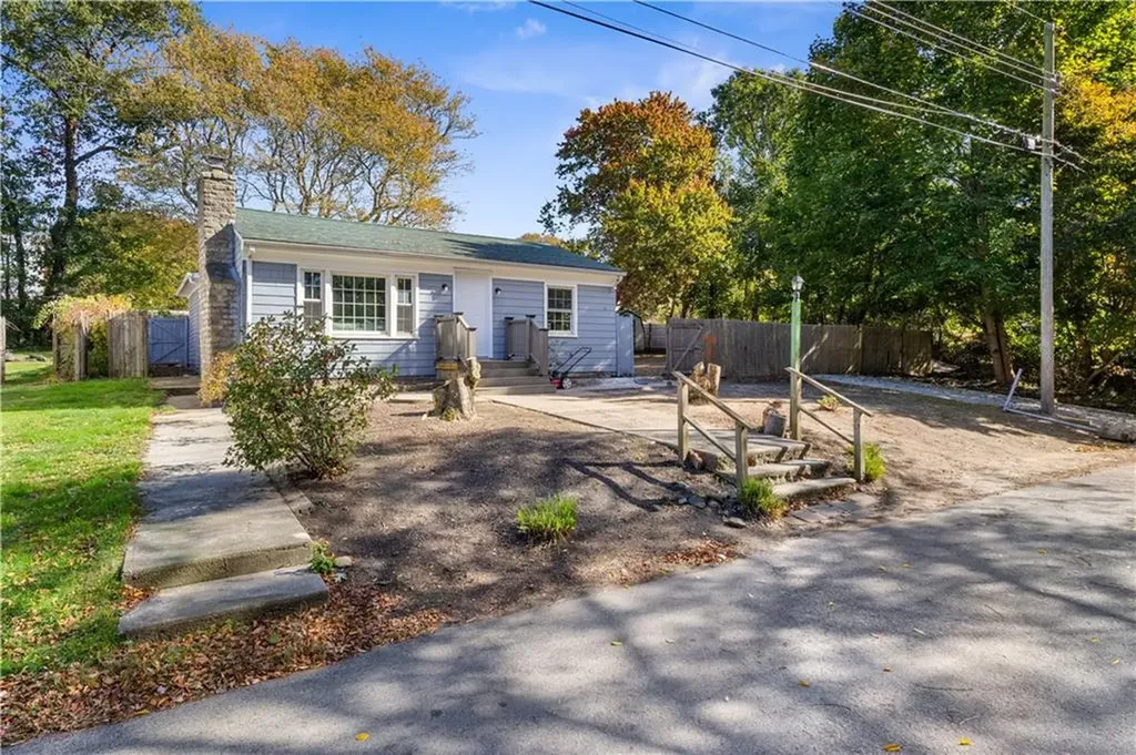 400 Schooner Avenue Jamestown RI 02835