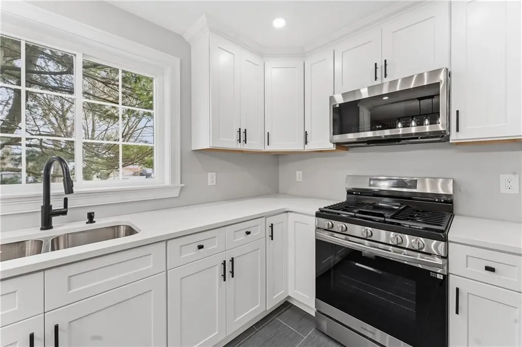 40 Allendale Avenue North Providence RI 02911