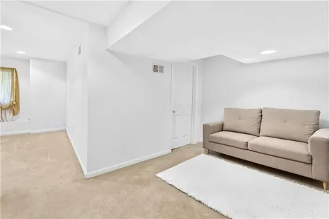 97 Farnum Pike Smithfield RI 02917