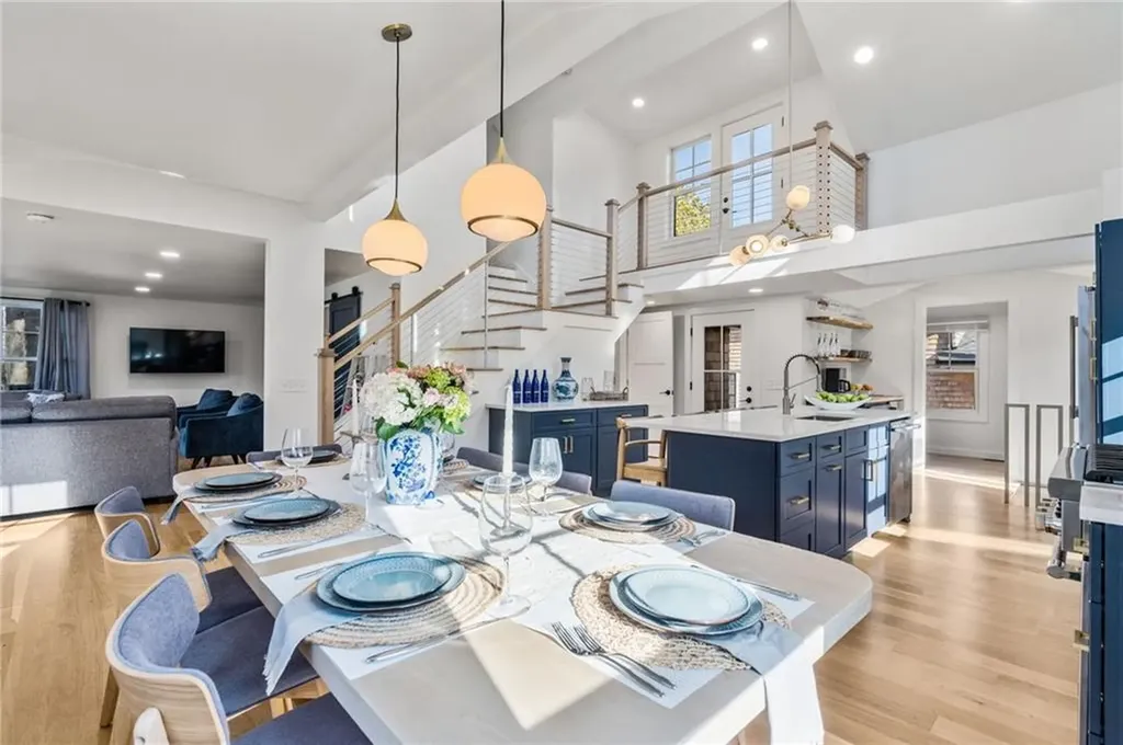 14 Robsinson Street Narragansett RI 02882