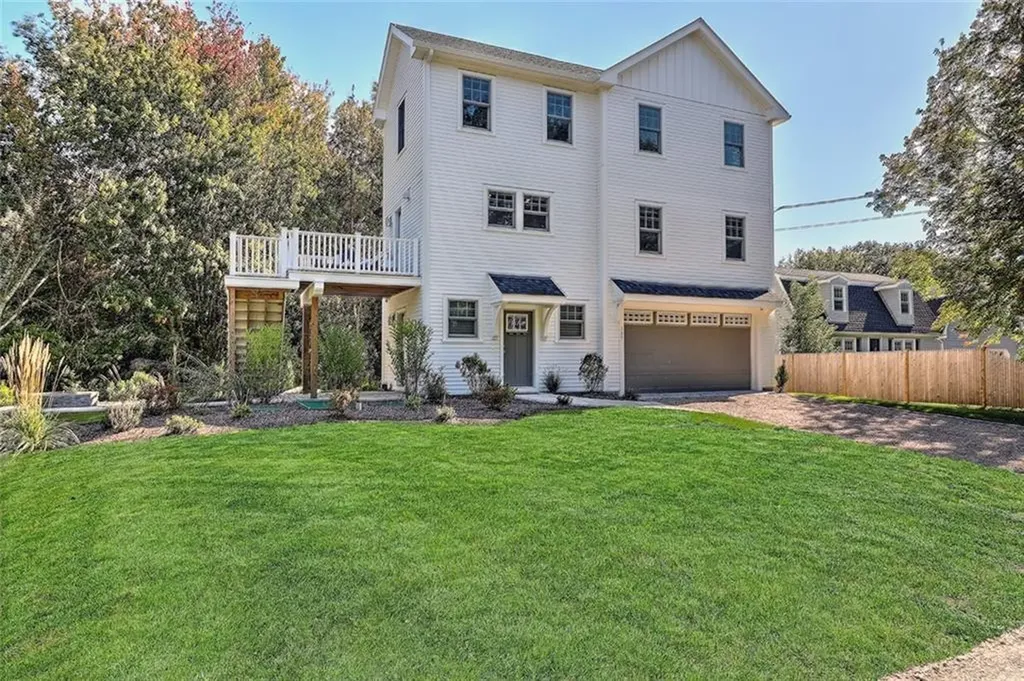 137 Rosebriar Avenue South Kingstown RI 02879