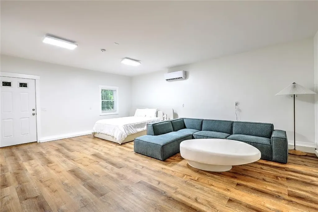 137 Rosebriar Avenue South Kingstown RI 02879
