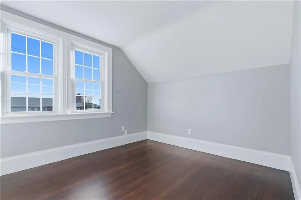 220 Vincent Avenue East Providence RI 02914