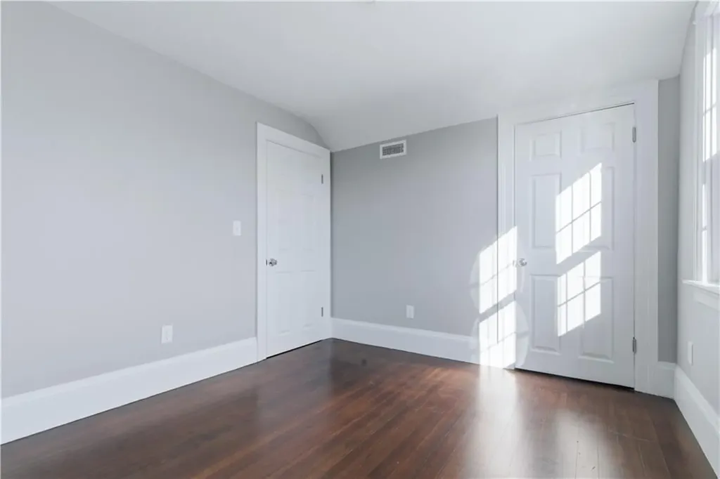 220 Vincent Avenue East Providence RI 02914