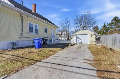 220 Vincent Avenue East Providence RI 02914