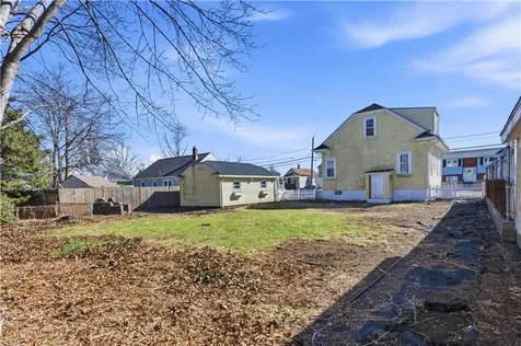 220 Vincent Avenue East Providence RI 02914