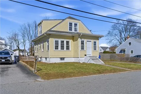 220 Vincent Avenue East Providence RI 02914