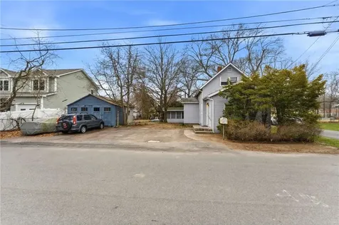 171 Canfield Avenue Warwick RI 02889