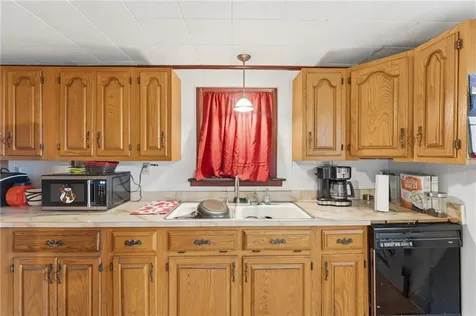 171 Canfield Avenue Warwick RI 02889