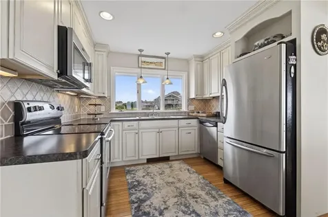 30 Dory Court South Kingstown RI 02879
