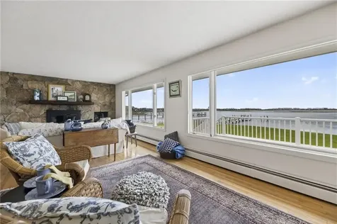30 Dory Court South Kingstown RI 02879
