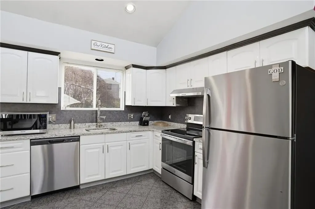 76 Myra Street Providence RI 02909