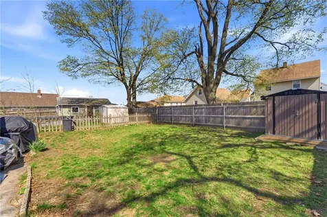 125 Ivy Street East Providence RI 02914