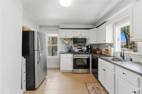 125 Ivy Street East Providence RI 02914