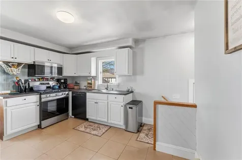 125 Ivy Street East Providence RI 02914