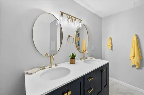 155 Birkshire Drive Warwick RI 02886