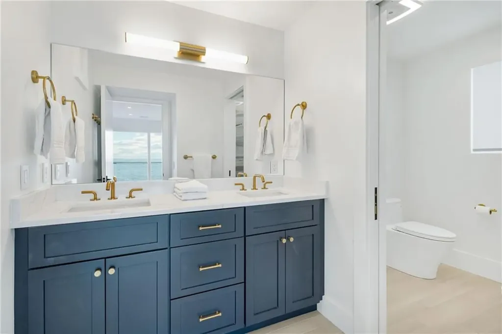 511 Ocean Avenue Newport RI 02840