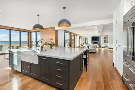 511 Ocean Avenue Newport RI 02840