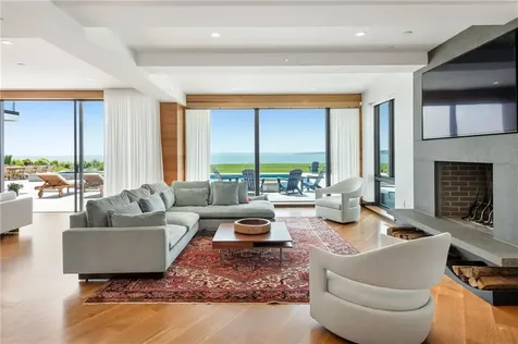 511 Ocean Avenue Newport RI 02840