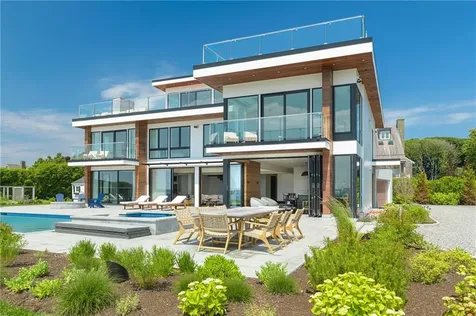 511 Ocean Avenue Newport RI 02840