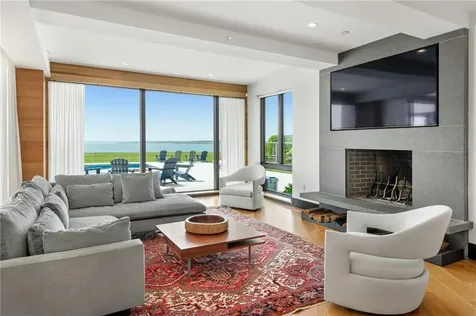 511 Ocean Avenue Newport RI 02840
