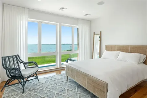 511 Ocean Avenue Newport RI 02840