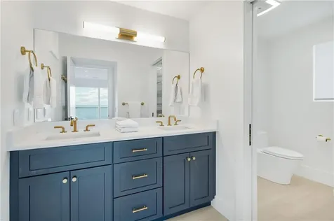 511 Ocean Avenue Newport RI 02840