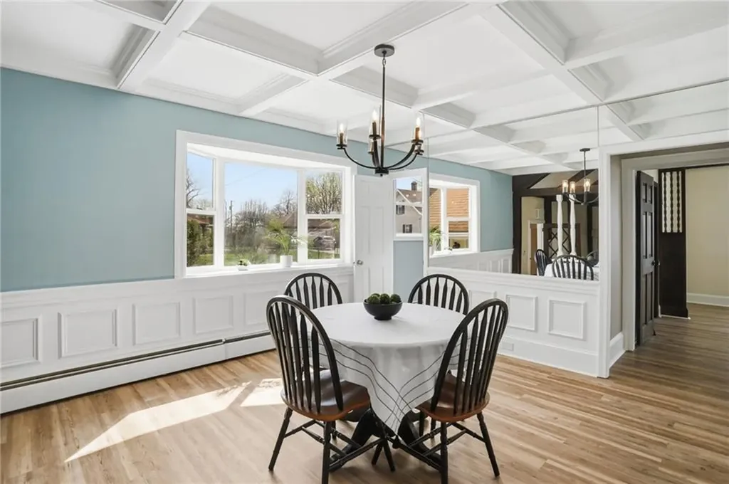 84 Crest Road North Smithfield RI 02896
