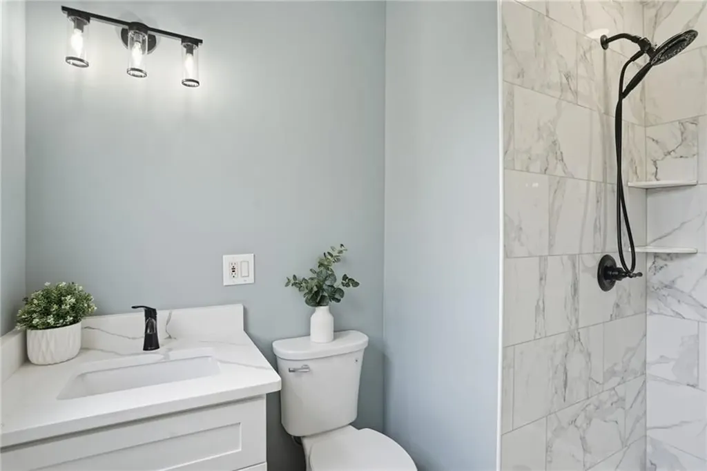 84 Crest Road North Smithfield RI 02896