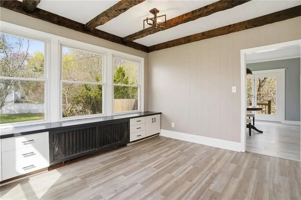 84 Crest Road North Smithfield RI 02896