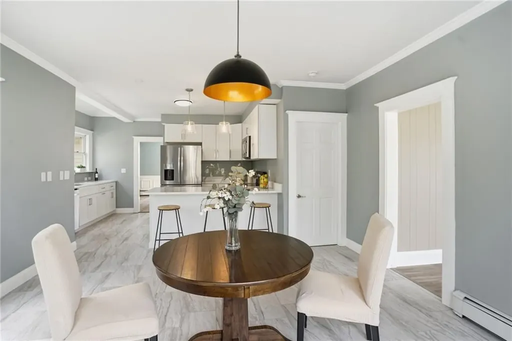 84 Crest Road North Smithfield RI 02896