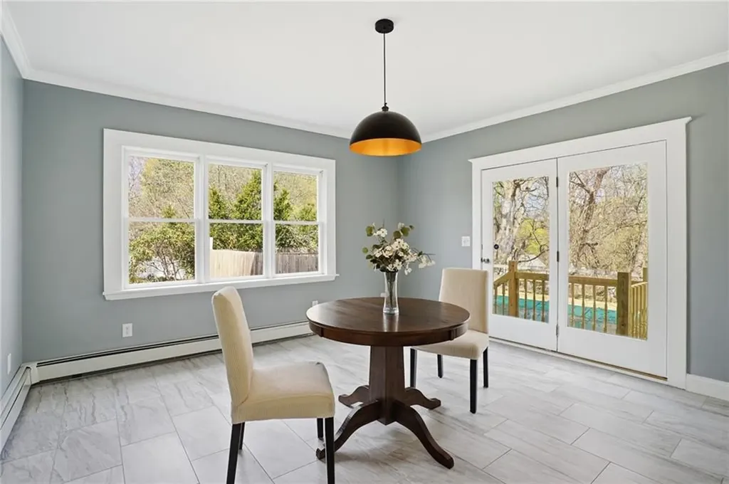 84 Crest Road North Smithfield RI 02896
