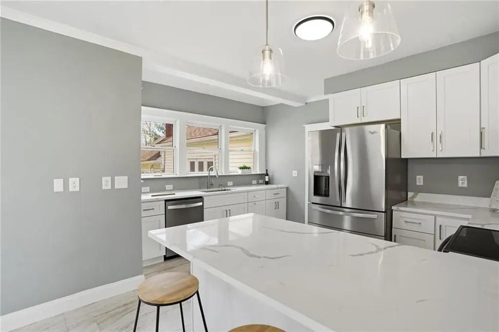 84 Crest Road North Smithfield RI 02896