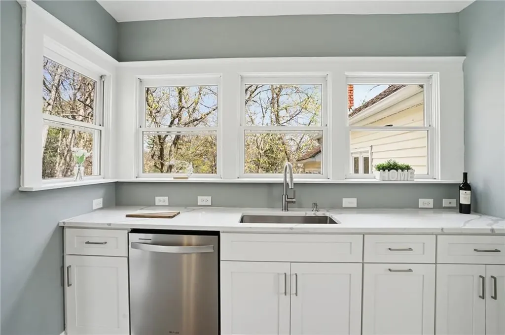 84 Crest Road North Smithfield RI 02896