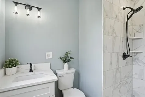 84 Crest Road North Smithfield RI 02896
