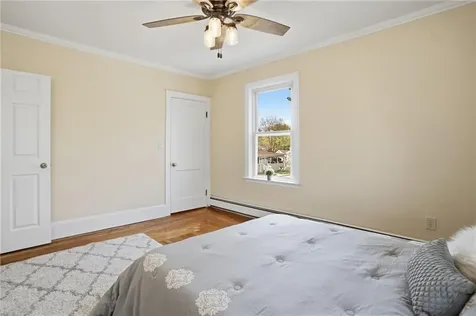 84 Crest Road North Smithfield RI 02896